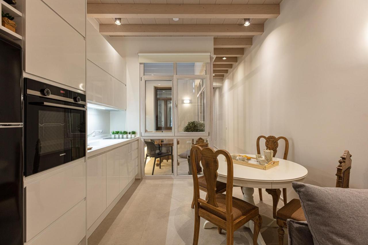 V77 Seafront Suites Ретимно Екстериор снимка
