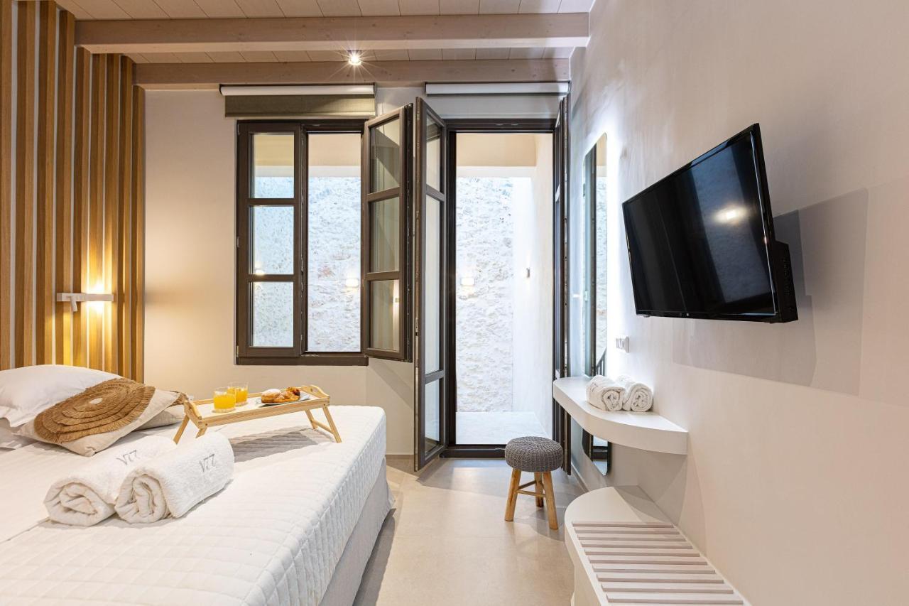 V77 Seafront Suites Ретимно Екстериор снимка