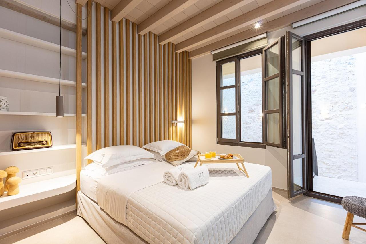V77 Seafront Suites Ретимно Екстериор снимка