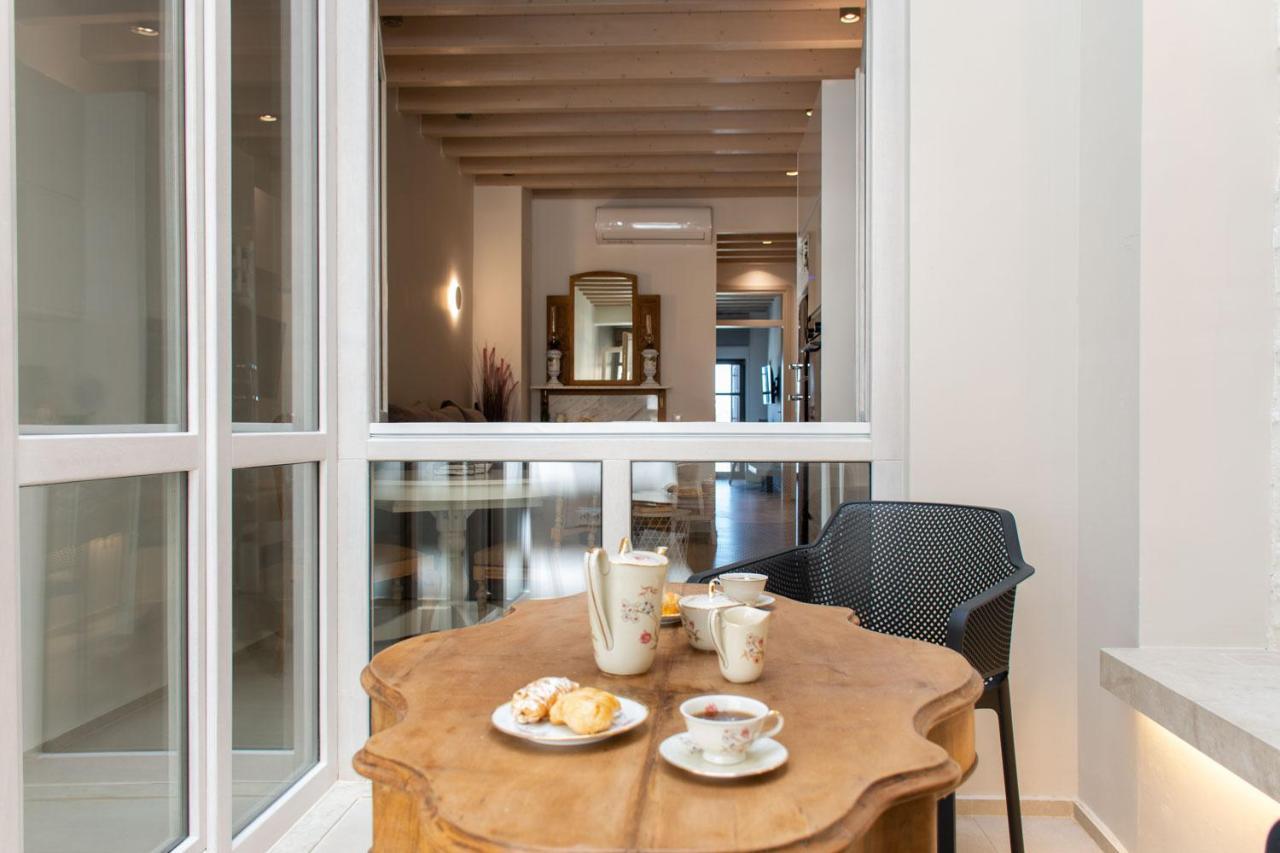 V77 Seafront Suites Ретимно Екстериор снимка